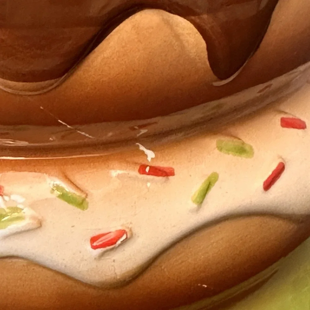 Sleigh Bell Bistro Stacked Donuts Ceramic‎ Cookie Jar Multi Color Novelty Decor